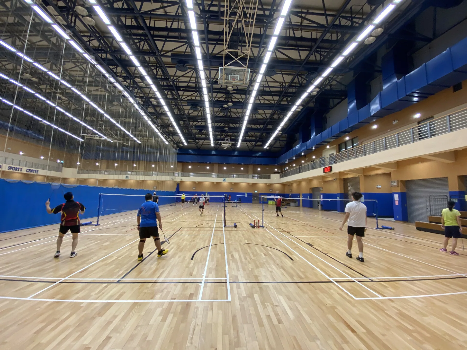 Yau Oi Sports Centre